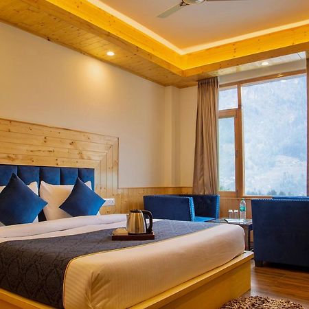 North Deodar Avenue, Manali Exterior photo