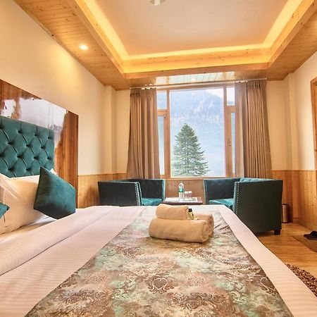North Deodar Avenue, Manali Exterior photo