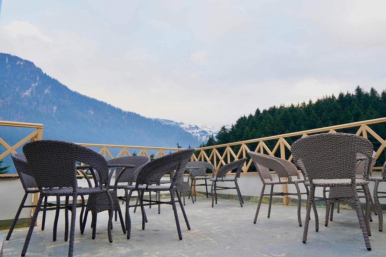 North Deodar Avenue, Manali Exterior photo