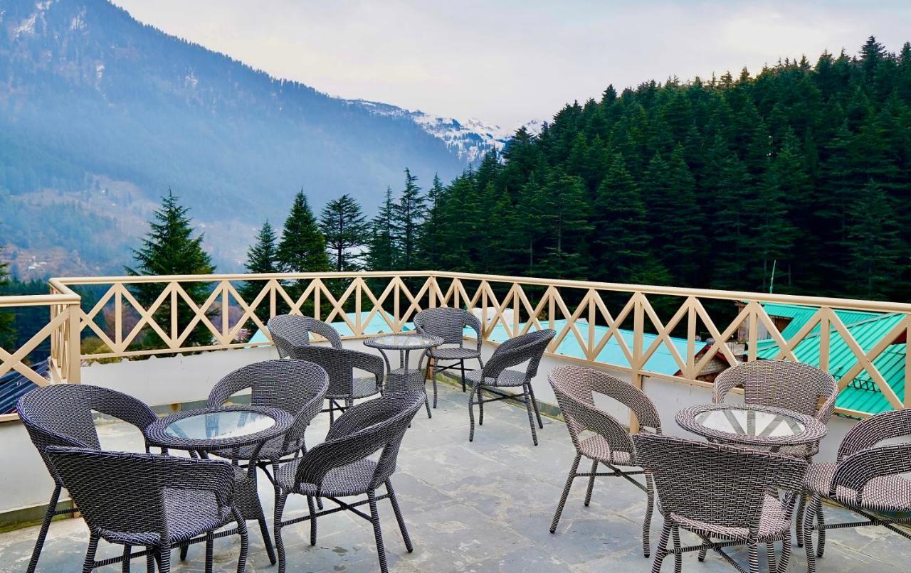 North Deodar Avenue, Manali Exterior photo