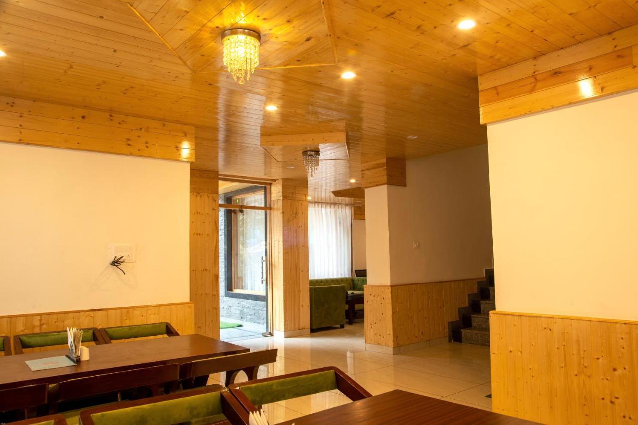 North Deodar Avenue, Manali Exterior photo
